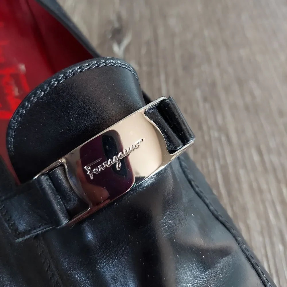 Salvatore Ferragamo Loafers Sport Black Leather Low Heel Dress Silver Loafer 5.5